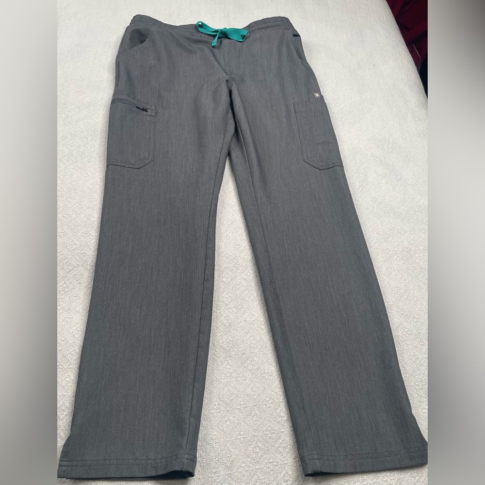 Figs Gray Cargo Pants Teal Drawstring
Size Small ~‎ Healthcare ~Medical Staff
